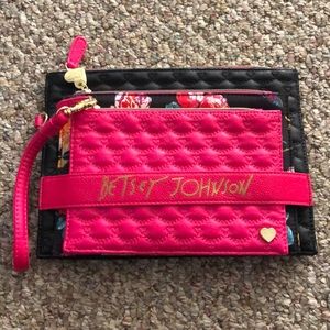 Very cute Betsy Johnson zip bags perfect for purse organization and makeup! 💖
